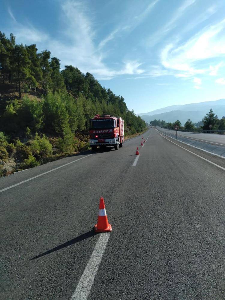 Yeni evli çiftin balayı yolculuğu ölümle bitti! Biri öldü, diğeri yaralı 4